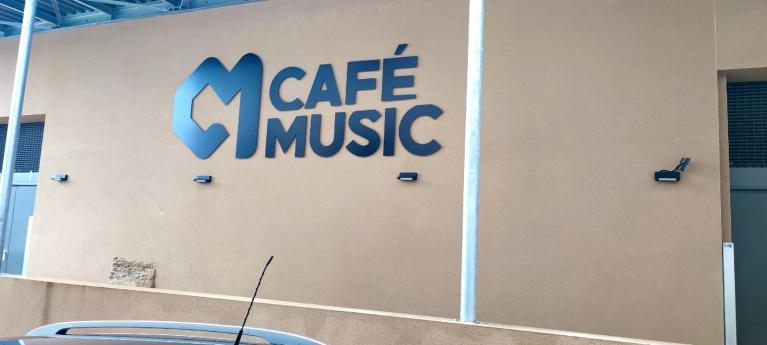 Café Music - Enseigne lettres découpées aluminium - 40000 Mont de Marsan - Nouvelle-Aquitaine