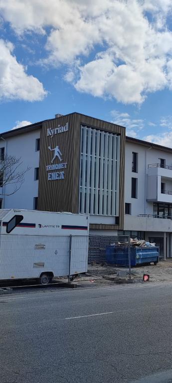 Kyriad - Trinquet ENEA - Enseigne - 40990 Saint Paul les Dax