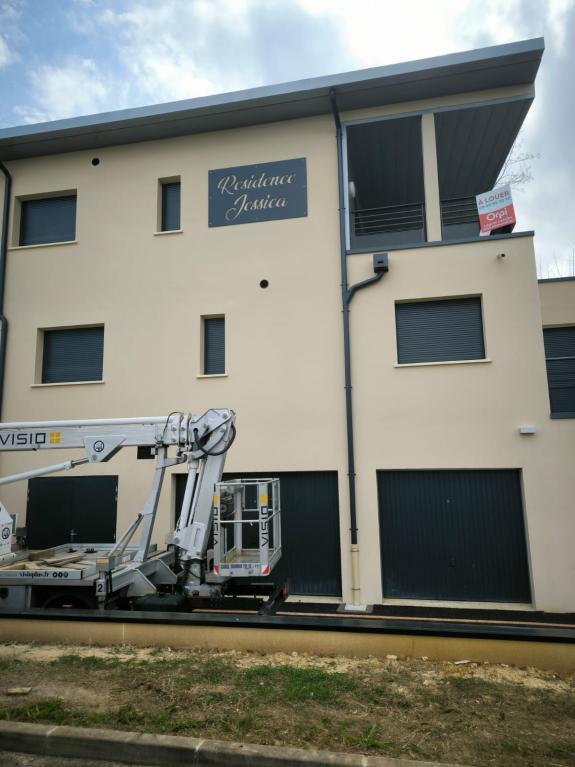 Labarthe immobilier - Résidence Jessica - Enseigne - 40280 SAINT-PIERRE-DU-MONT