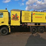 Remorques Gourdon – décoration hydrocureur Libourne hygiène par pose de vinyles découpés et logo en impression numérique – 40 800 Aire sur L’adour